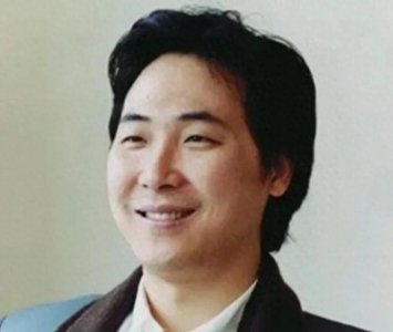 ​廖昌永是著名的男中音歌唱家。