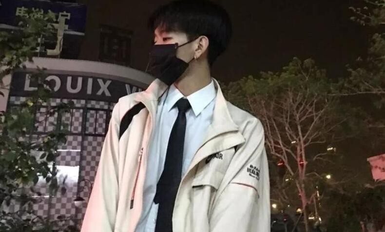 娱乐七鹤大人睡女粉丝事件是真是假,露脸被却掉粉无数(附全脸图) 4