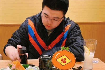 韦神老婆晒照,肚子像西瓜,看到上面的印记粉丝感慨:真的辛苦了