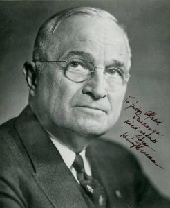 ​假如美国总统挂了，谁来当总统？答案藏在这份85年名单里