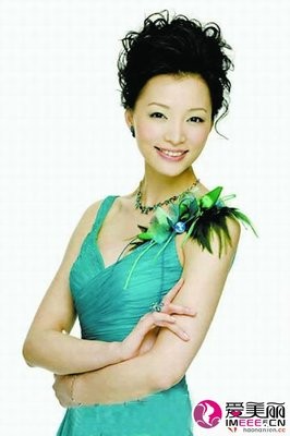 董卿的老公和孩子照片,董卿老公密春雷身价多少？本文共（1174字）