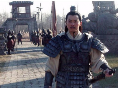 ​孙策去江东略地要经过袁术同意，背后啥原因？