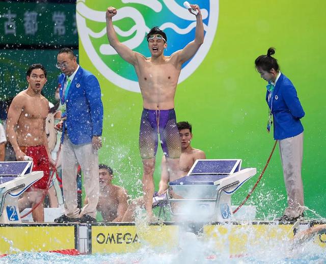 孙杨四轮比赛完整（罕见一挑七）(1)