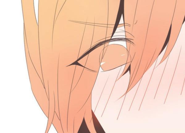 兰陵王看着微醺的花木兰，情到深处时将其推倒，于是……