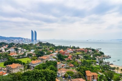 ​游客量破千万，从“小清新”到“被骗”，鼓浪屿还值得你去吗？