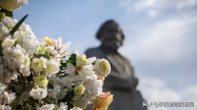 ​历史上最伟大的思想家的墓志铭