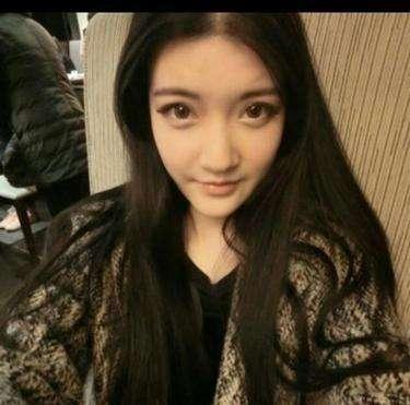 鹿晗学生时代的女友被爆光，网友：比关晓彤好看多了！