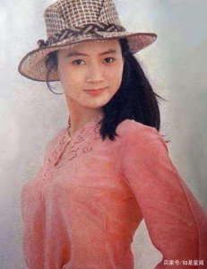 白灵是八十年代最清纯的美女影星之一