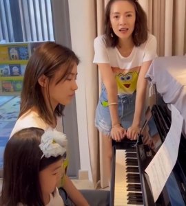 章子怡三重门事件是什么(章子怡重陷三重门)