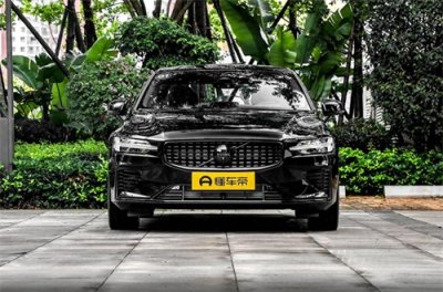 低调却是狠货!2.0T爆310匹马力,4.7秒破百,解读沃尔沃S60 T8