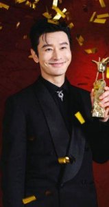 叶珂真声曝光,网友误读“弹幕”为“tán幕”