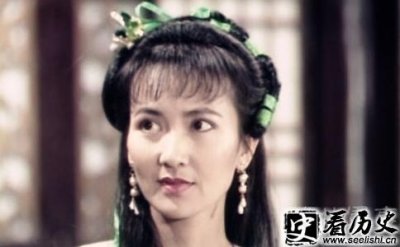 小青对许仙是什么态度 小青喜欢许仙吗