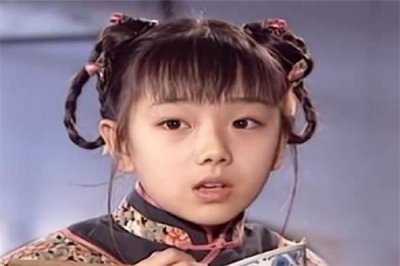 还记得《还珠格格》中的“小鸽子”吗?19年过去,如今美出天际