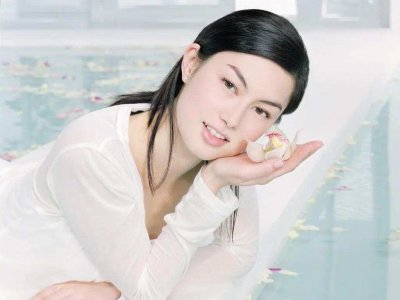 最美“玉兰油女孩”:曾撞脸关之琳和张柏芝,如今也成了阿姨